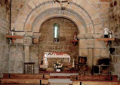 Arco triunfal iglesia de Valboa